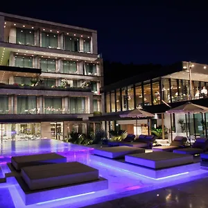 Prado Luxury ***** Himarë